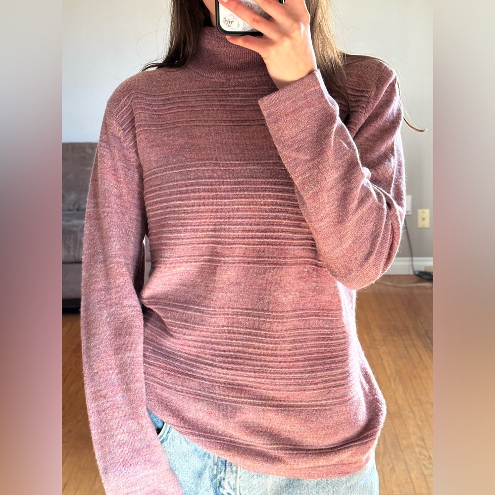 Vintage turtleneck